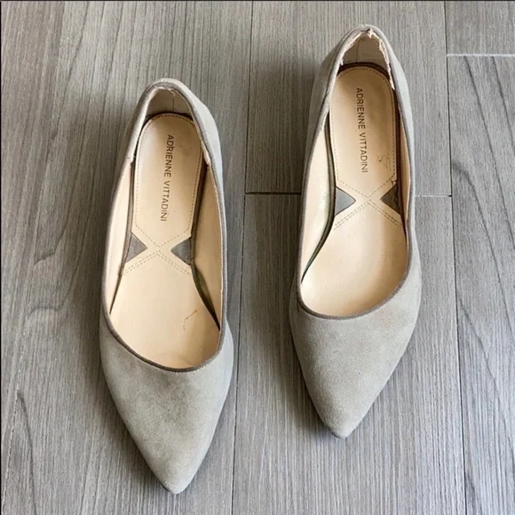 Adrienne Vittadini Falla Suede Greige Low Heels - Picture 2 of 8